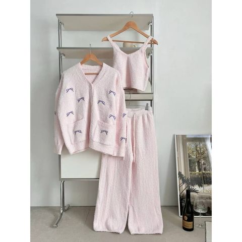 tw-11134207-81zto-mjsalf5z9b7q1f