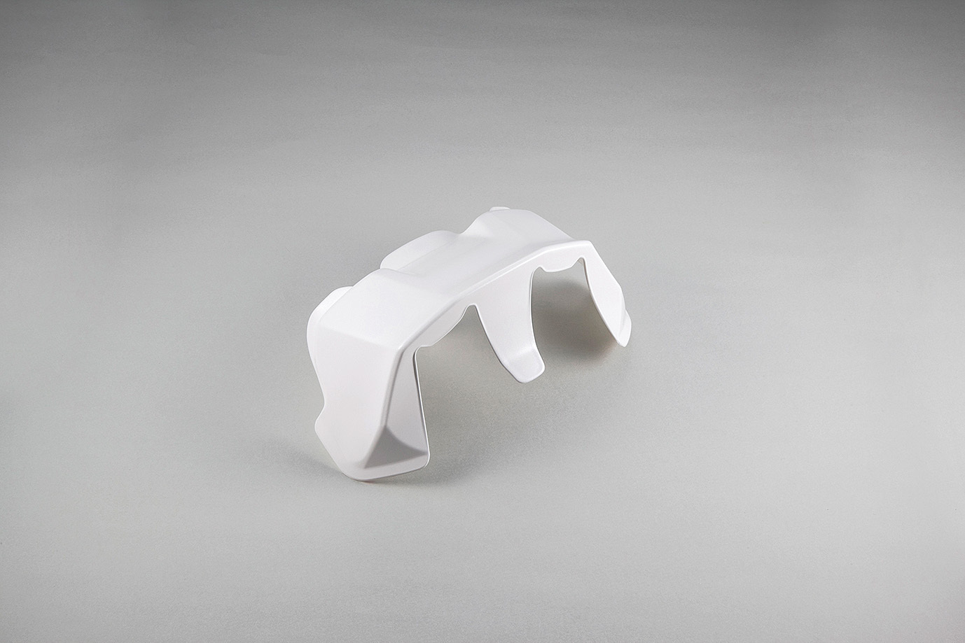 RACING-SPOILER_GLASS-WHITE