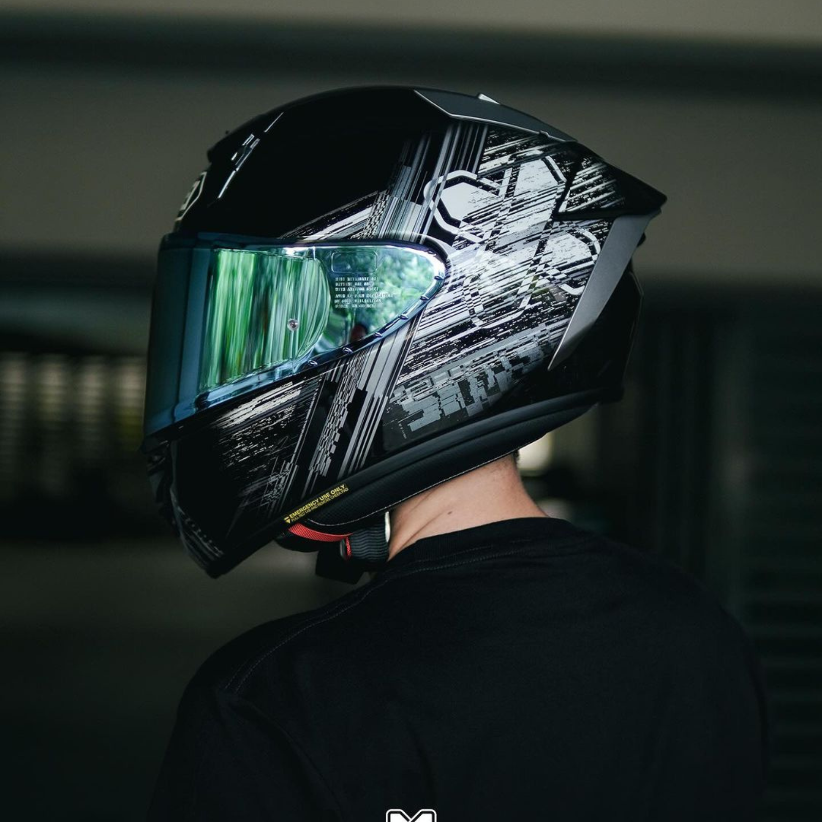 SHOEI X-Fifteen Cross Logo Lifestyle 21715982569-3845334