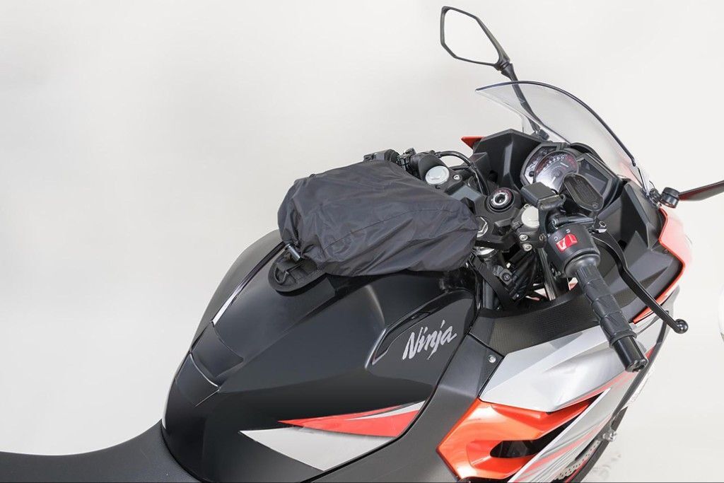 MFK-259 輕量運動油箱包 紅色 2.3L (6)