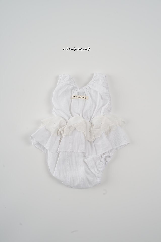 Bebe Cherry Lace Suit image 6