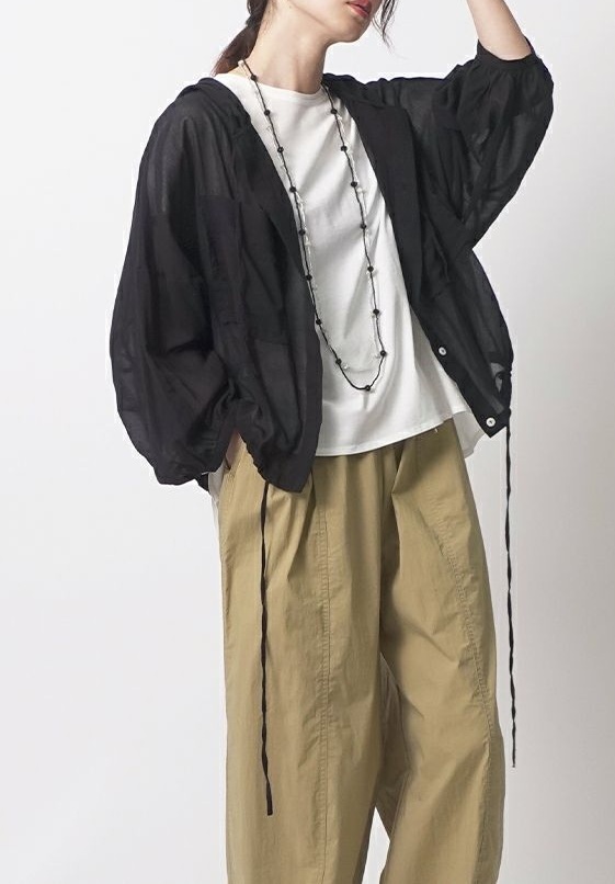 黑外套