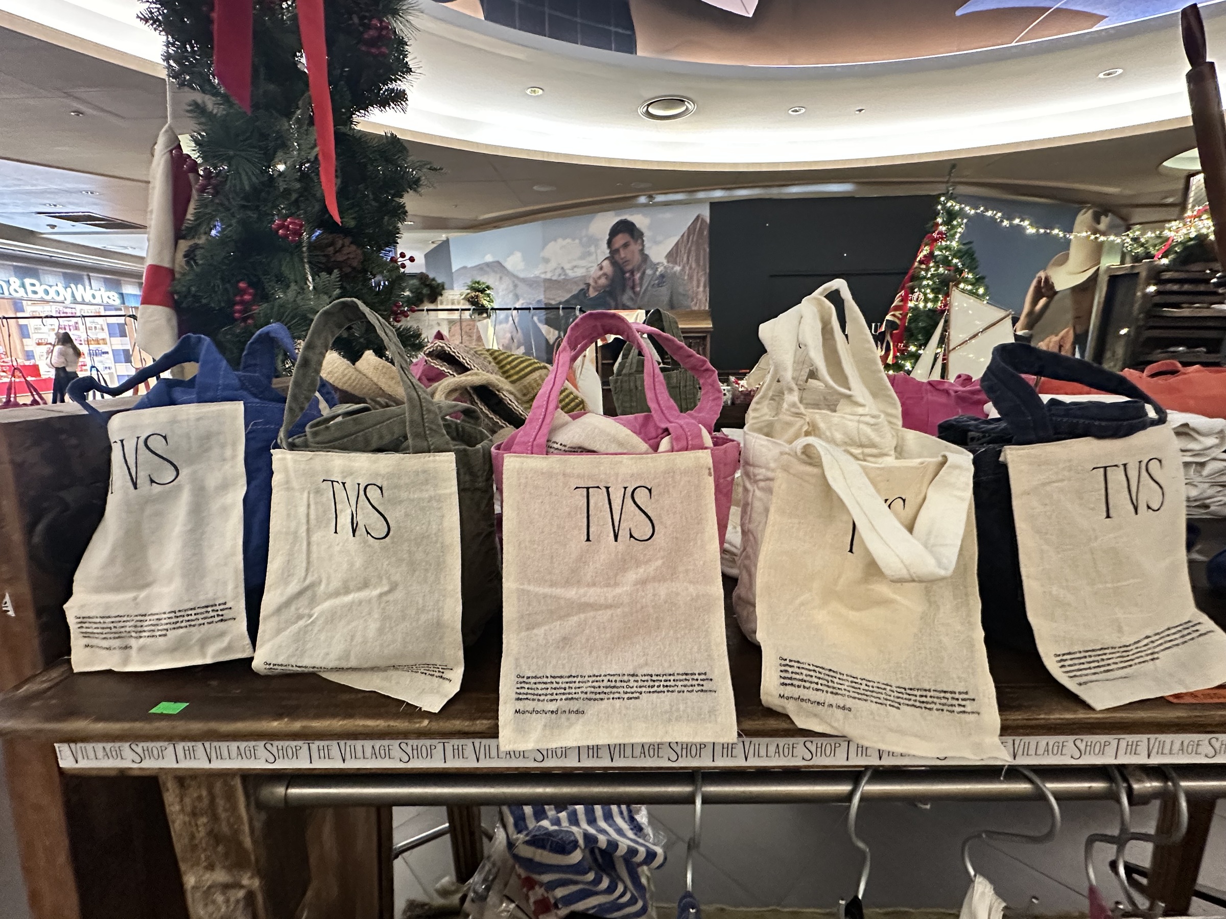 1C153DD6-D519-41D5-AA49-DCC49306C165