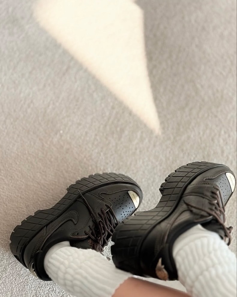 1000553666