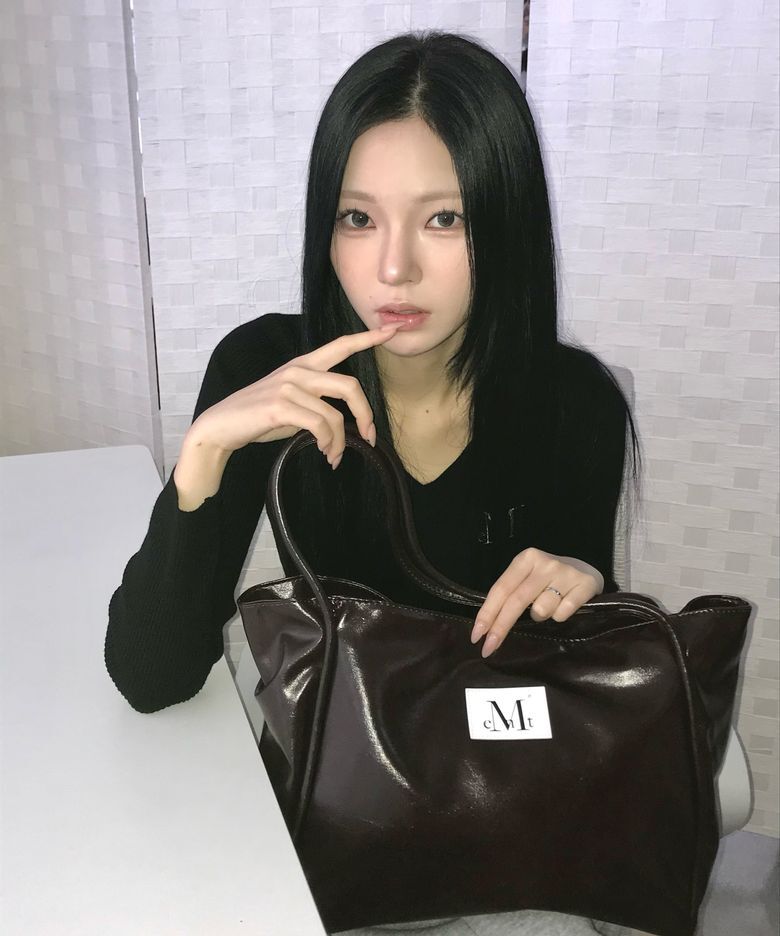 1000562469