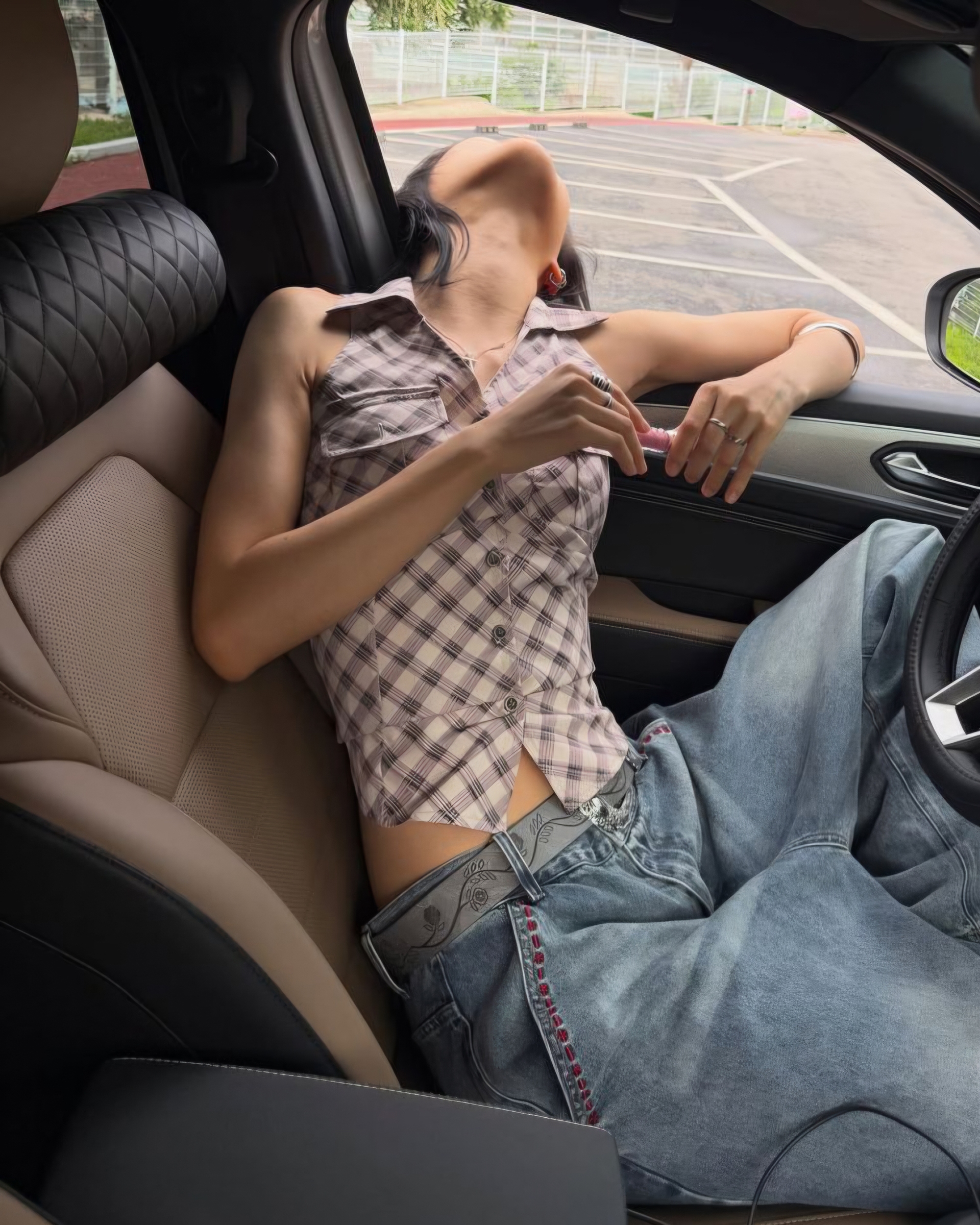 1000584665