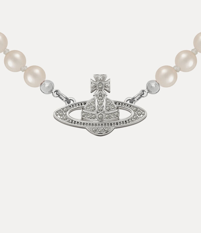 1000585888