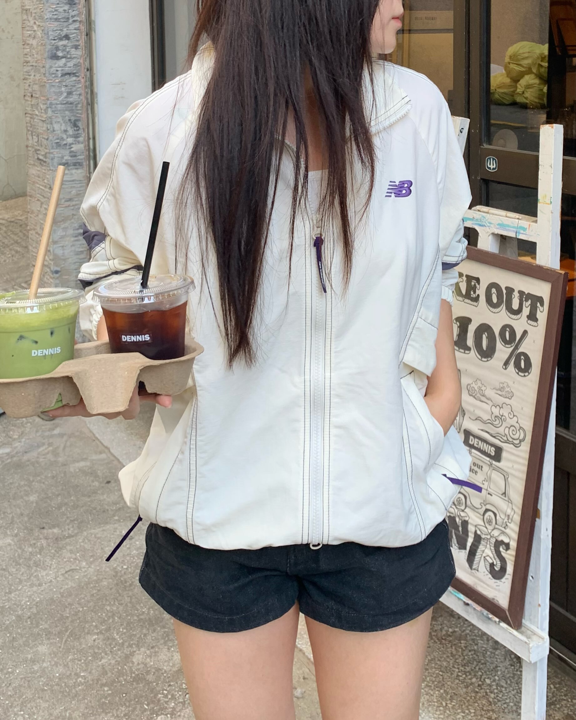 1000606716