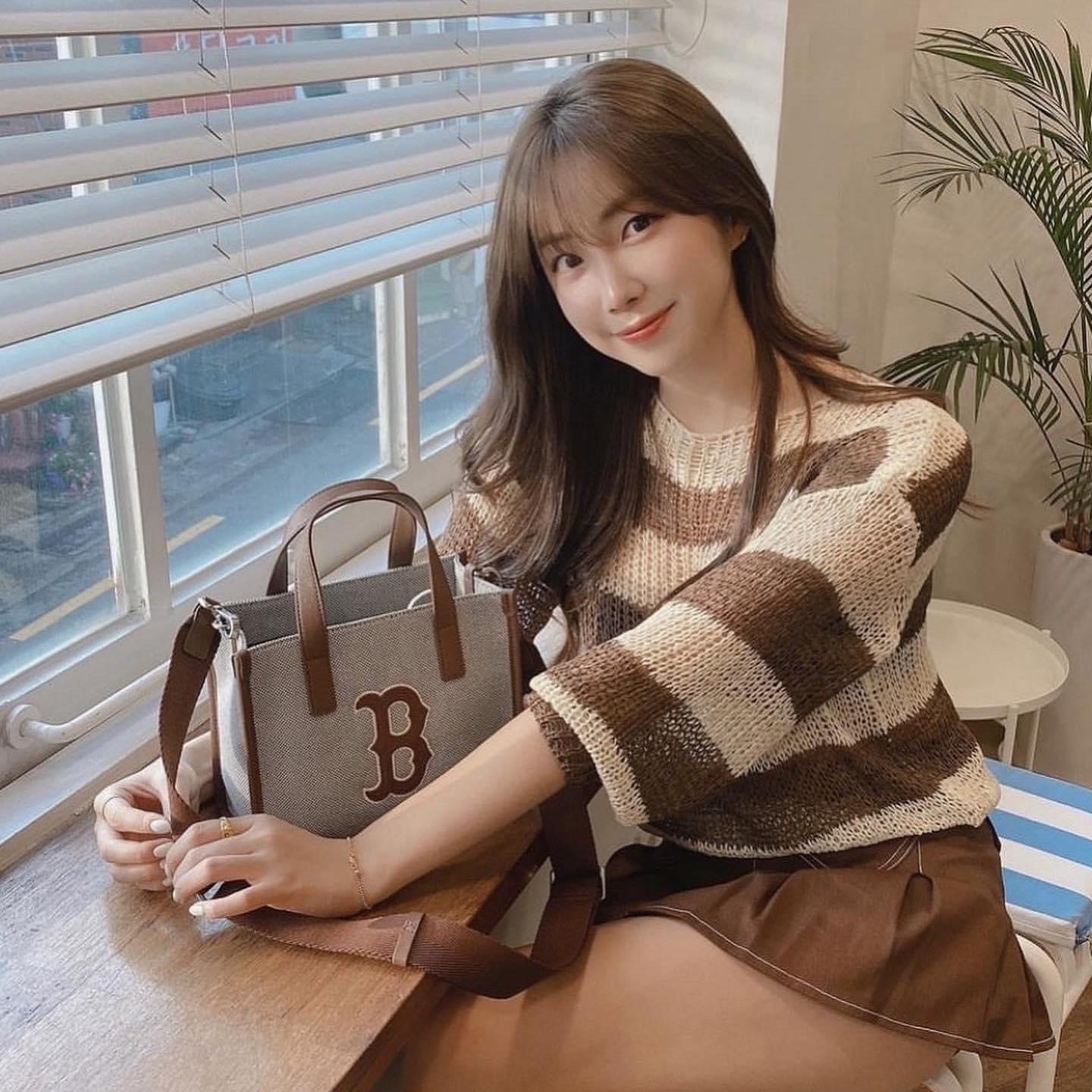 韓國 MLB 大LOGO 帆布 托特包21