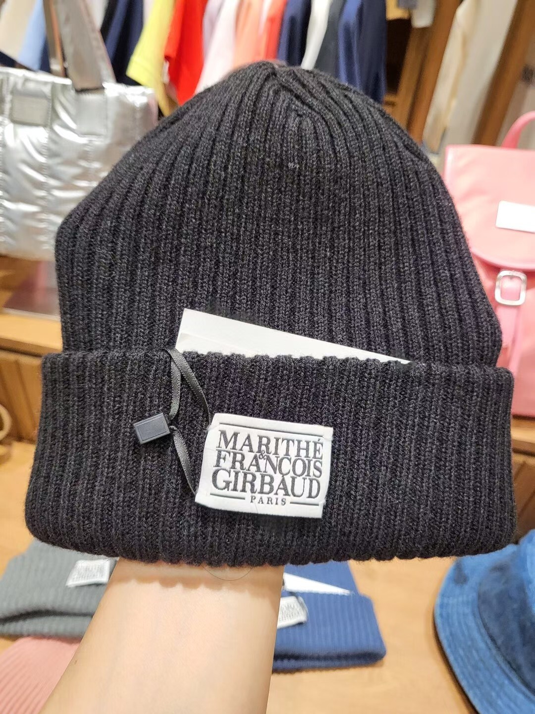 mmexport1757075568360