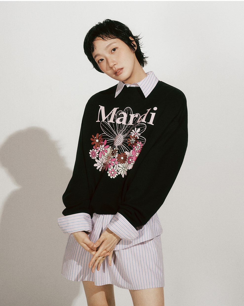 SWEATSHIRT FLOWERMARDI JARDIN_BLACK PALEPINK2