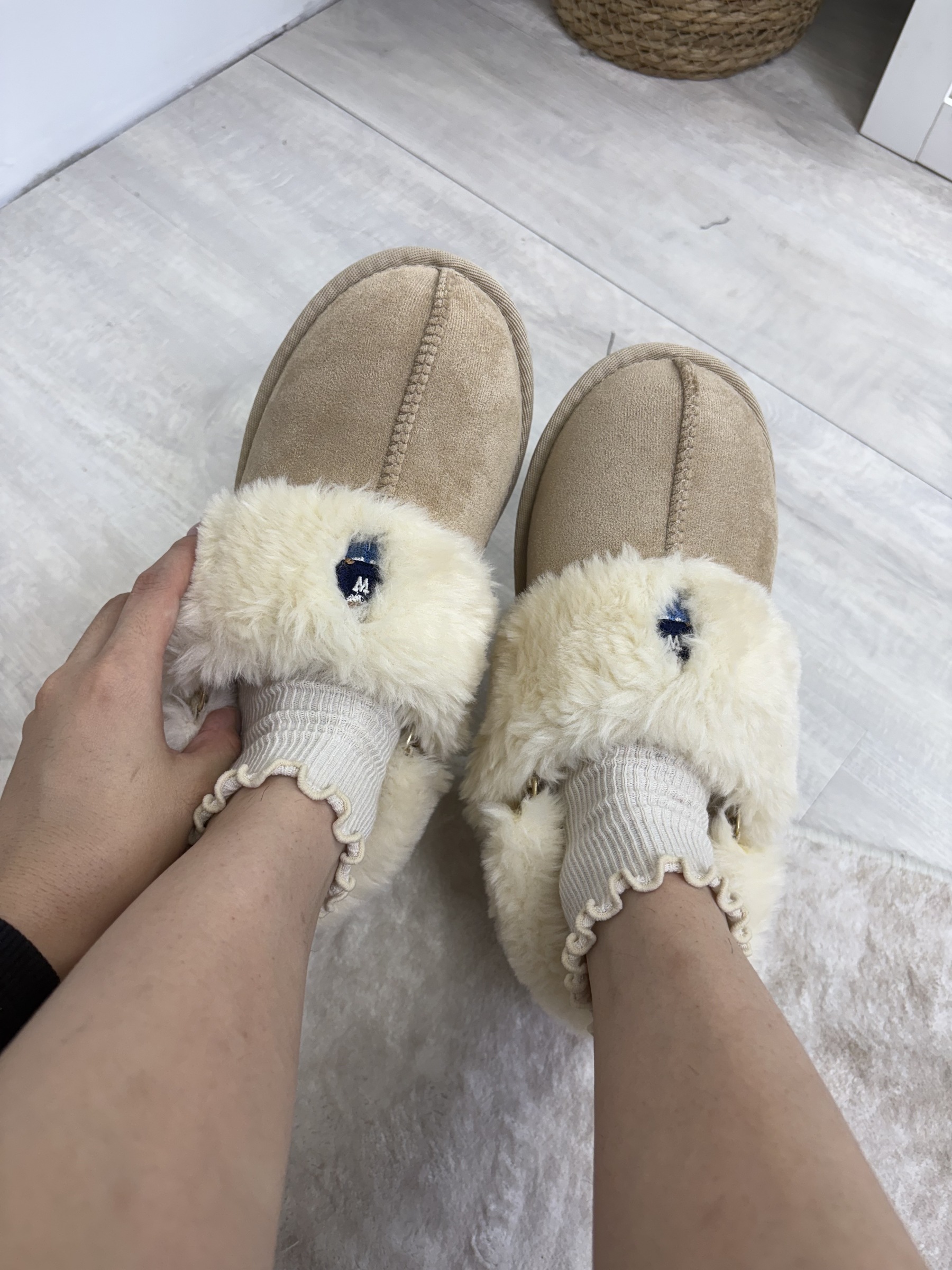 D106C5C9-41D5-412A-9D1A-E9D0CE34BB87