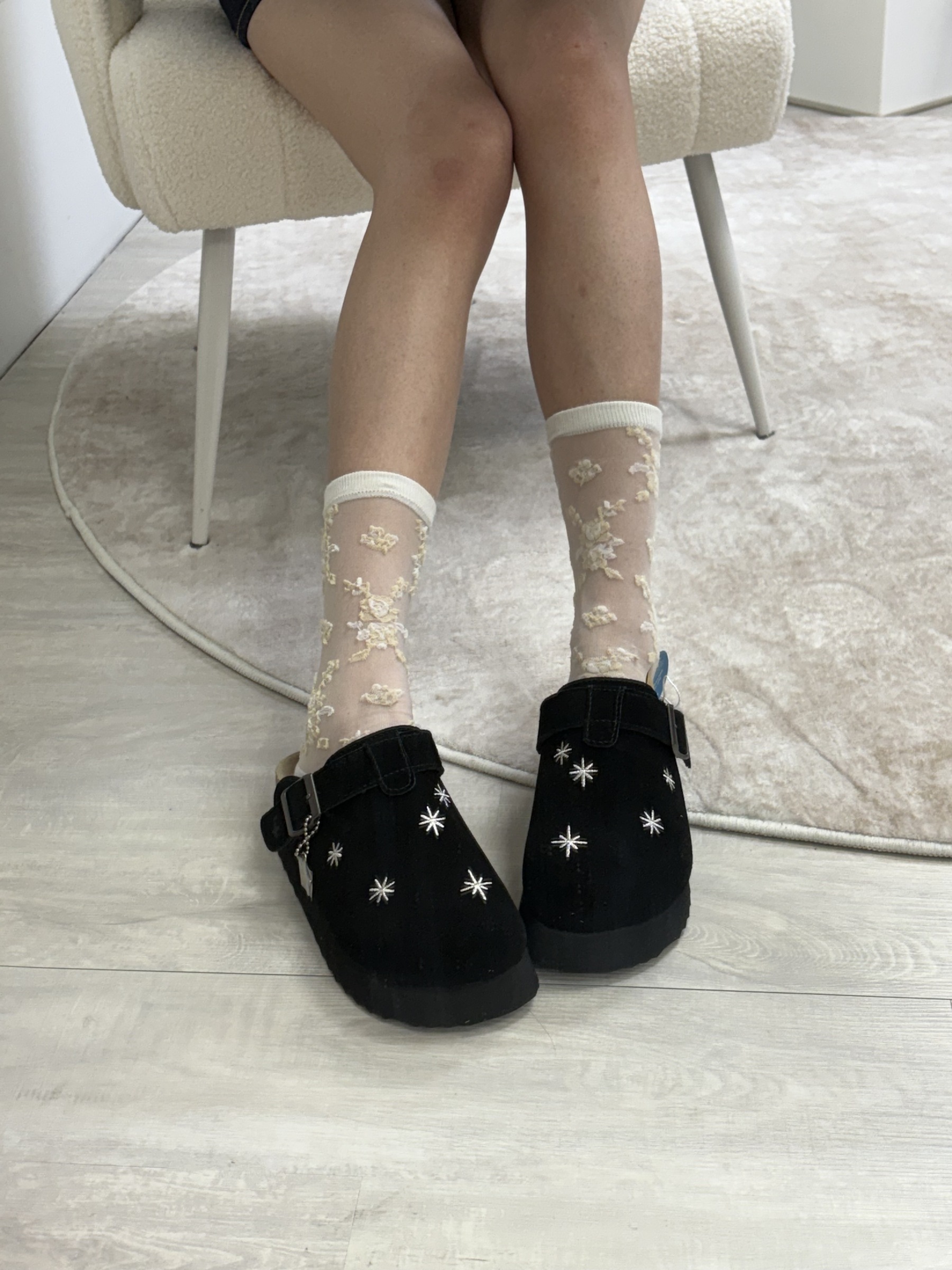 B95CBEE2-480E-4D10-84B3-C99E06FD4F30