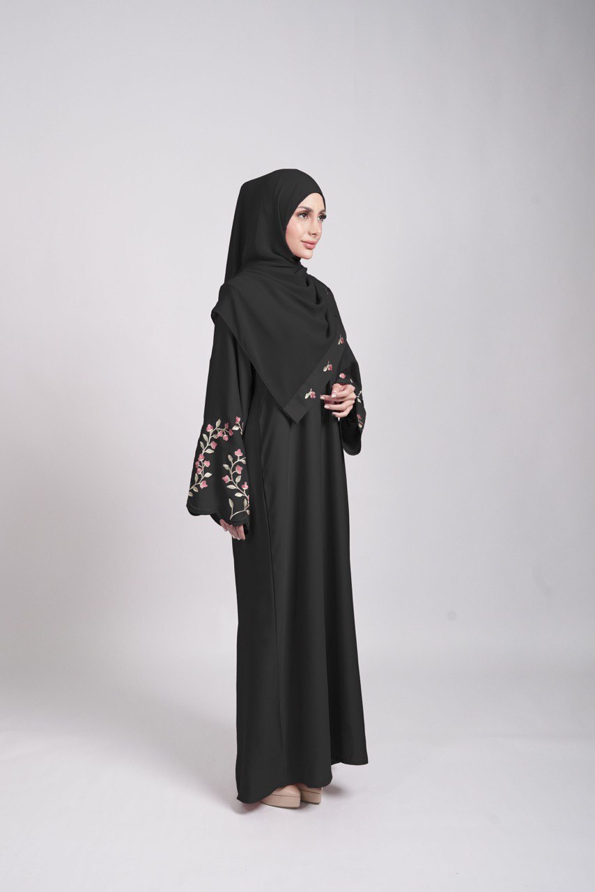 photo_6104767327019666870_y