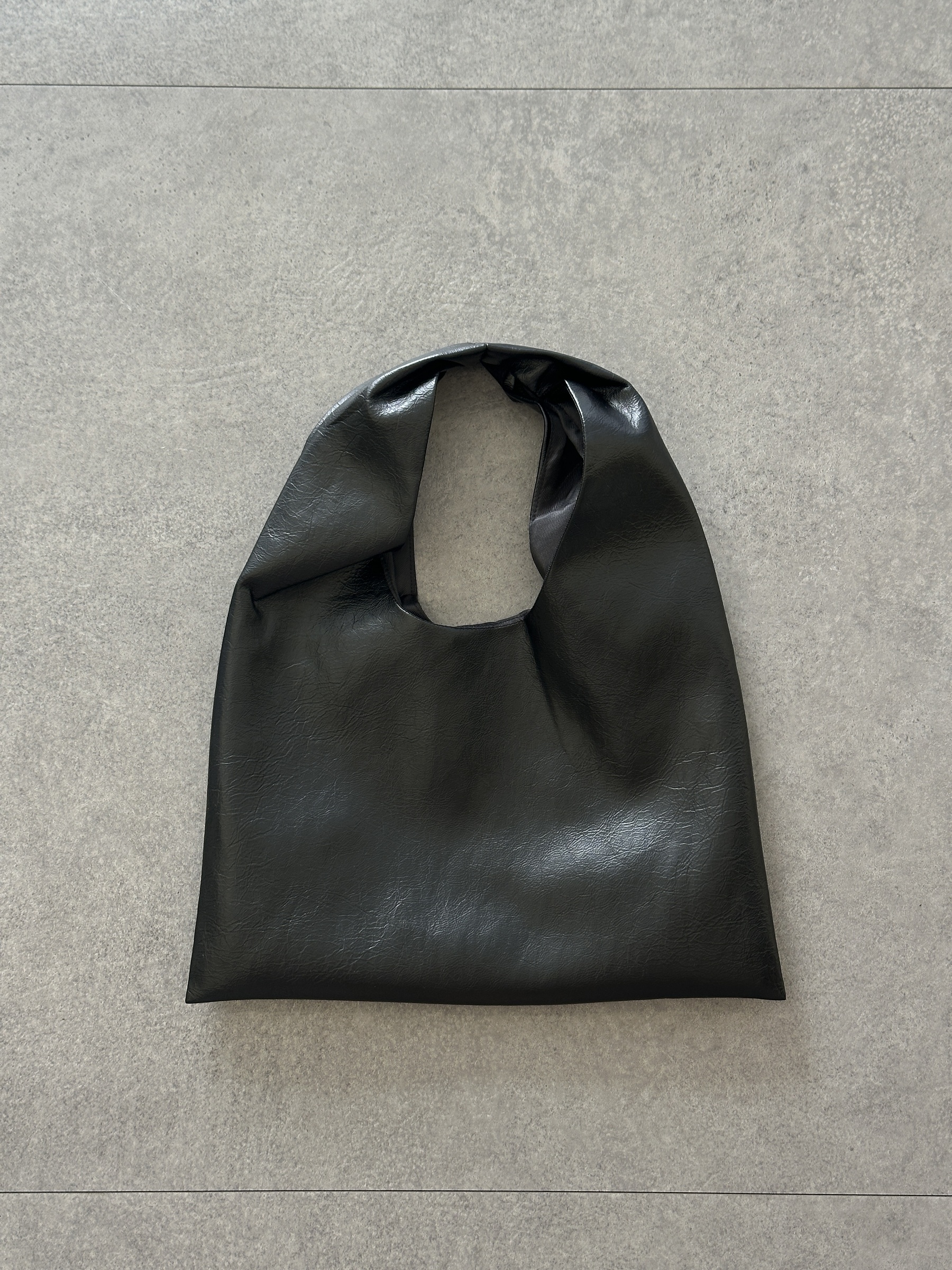 AB0012