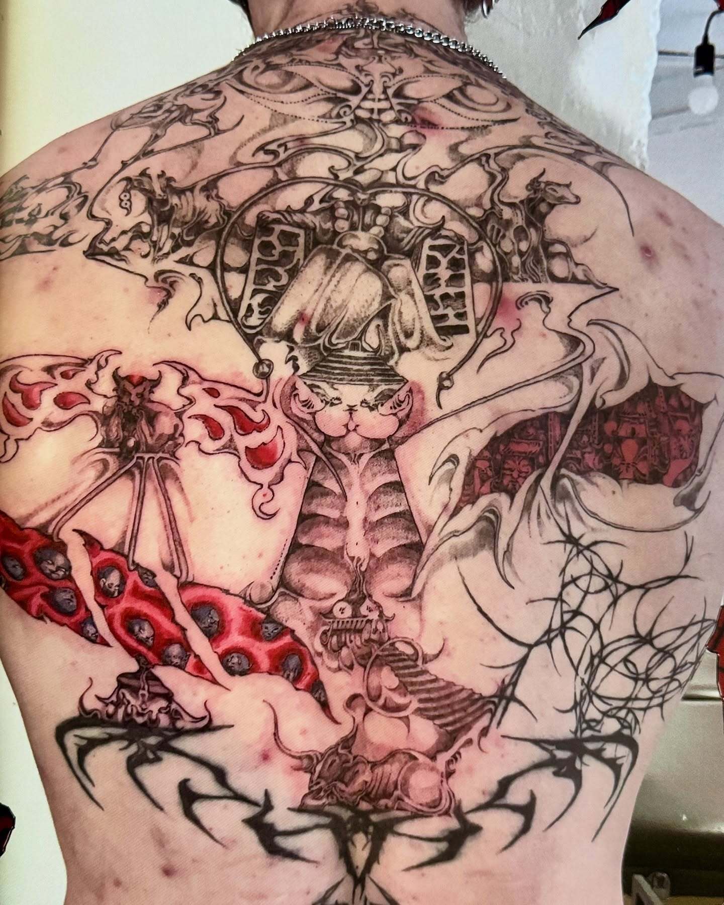 waitingroom_taipei_1758269564_3724957546341252229_1790923930