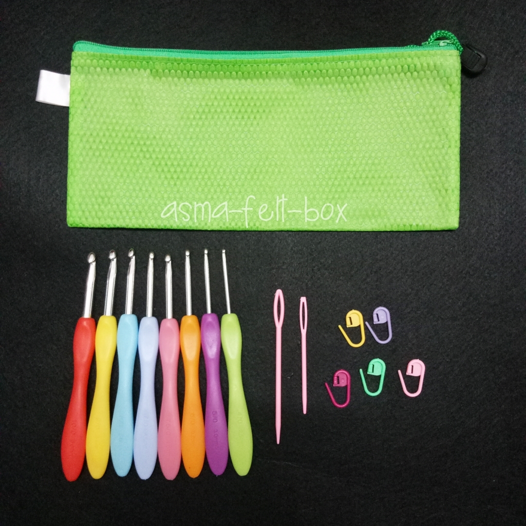 crochet hook color 2.jpg