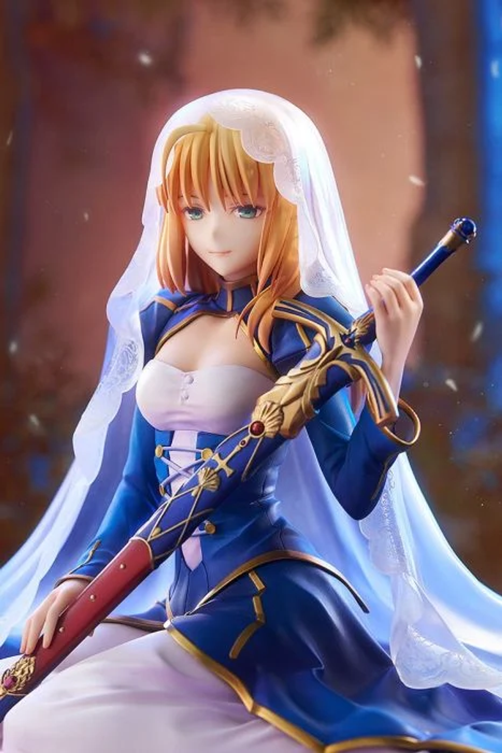 good_smile_1_7_pvc_figure_-_saber_-garden_of_avalon-_fate_stay_night__250624040344_1
