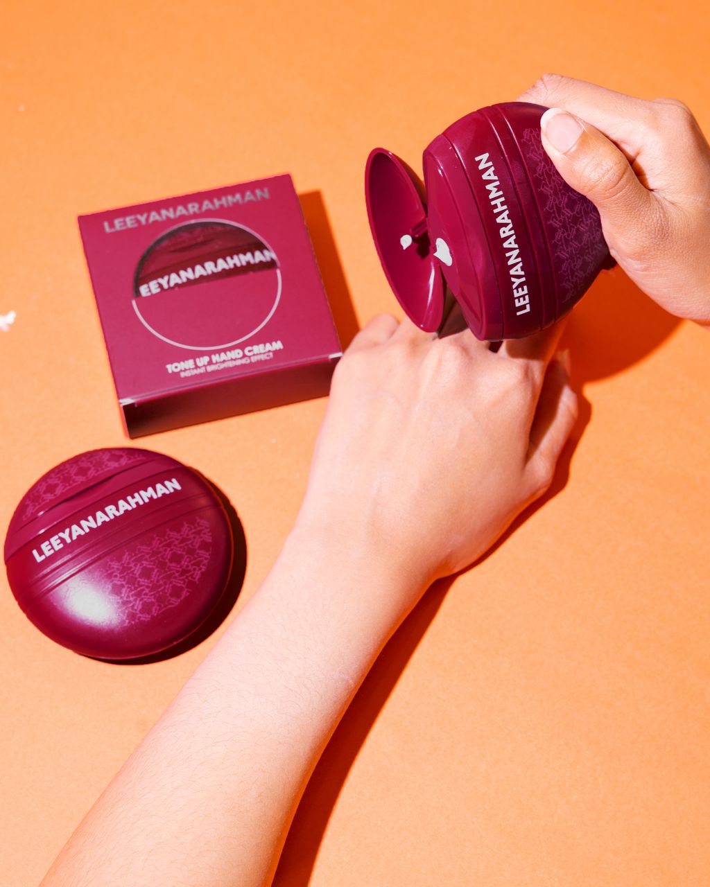 Tone Up Hand Cream LR 5