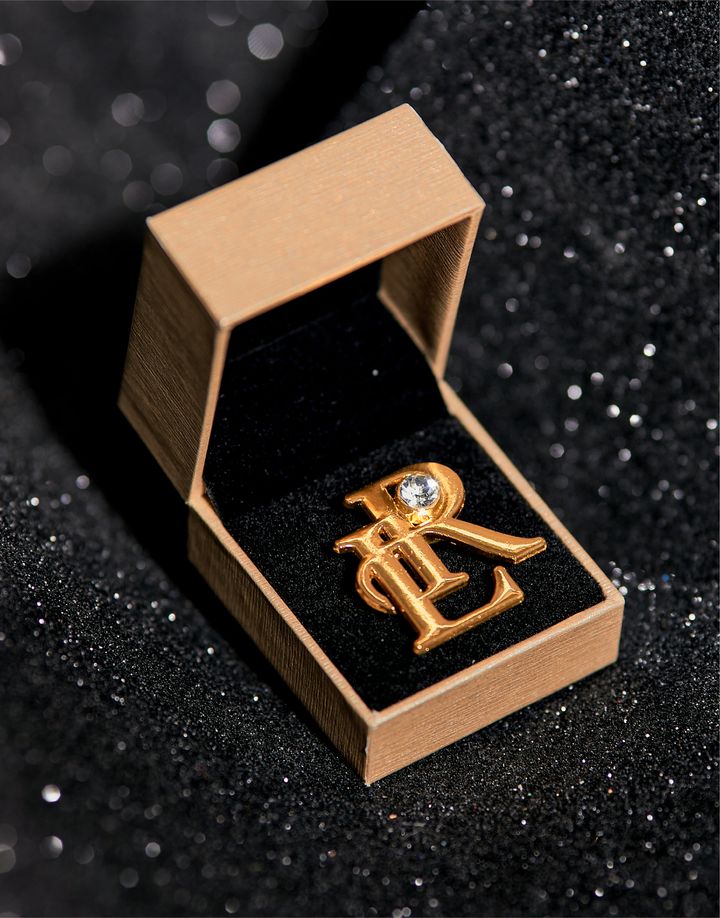 Web brooch LR-10