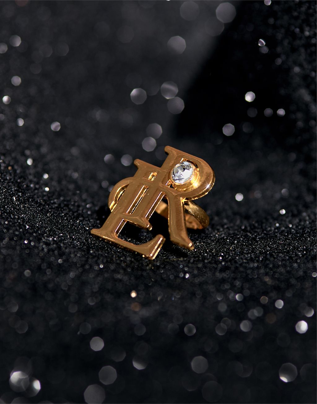 Web brooch LR-13