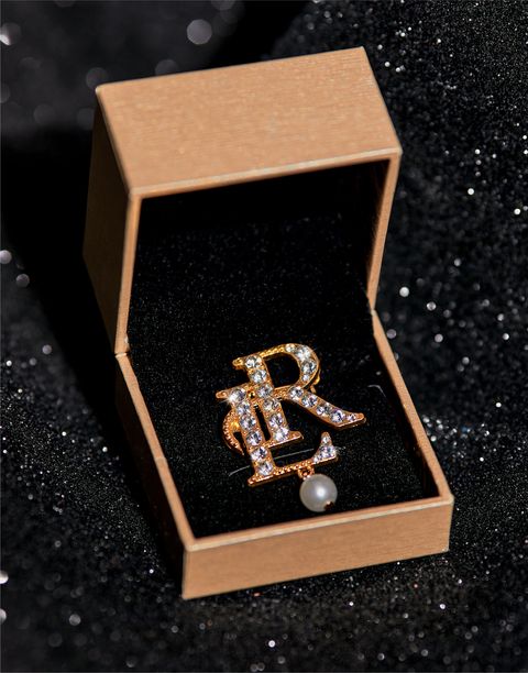 Web brooch LR-05