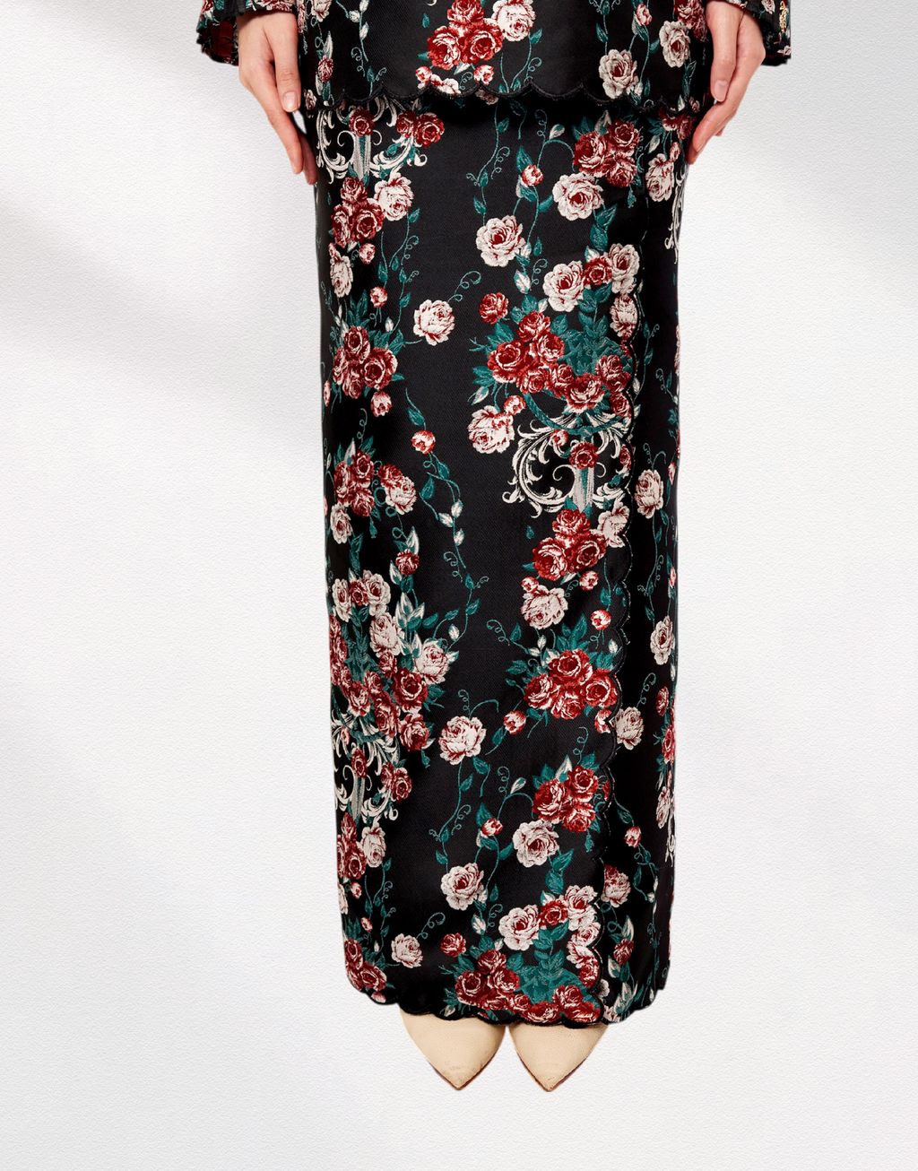 Web SHAHARANI Doll-04