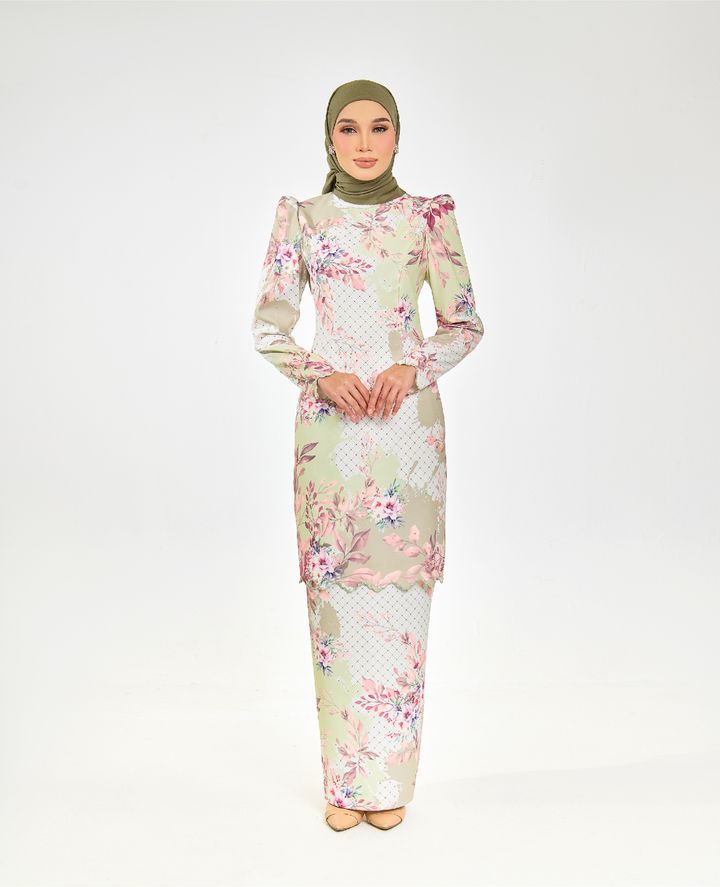 website qeesha-07
