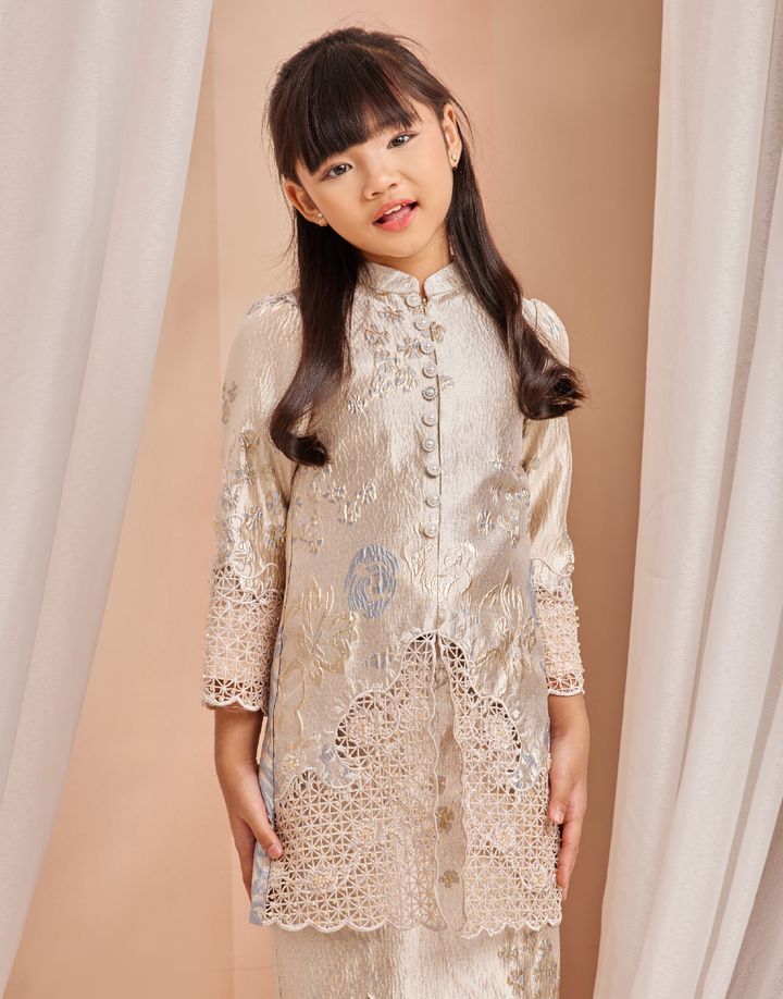 Web Shaina-07