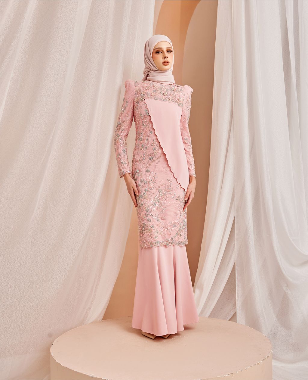 website lilith mini-11