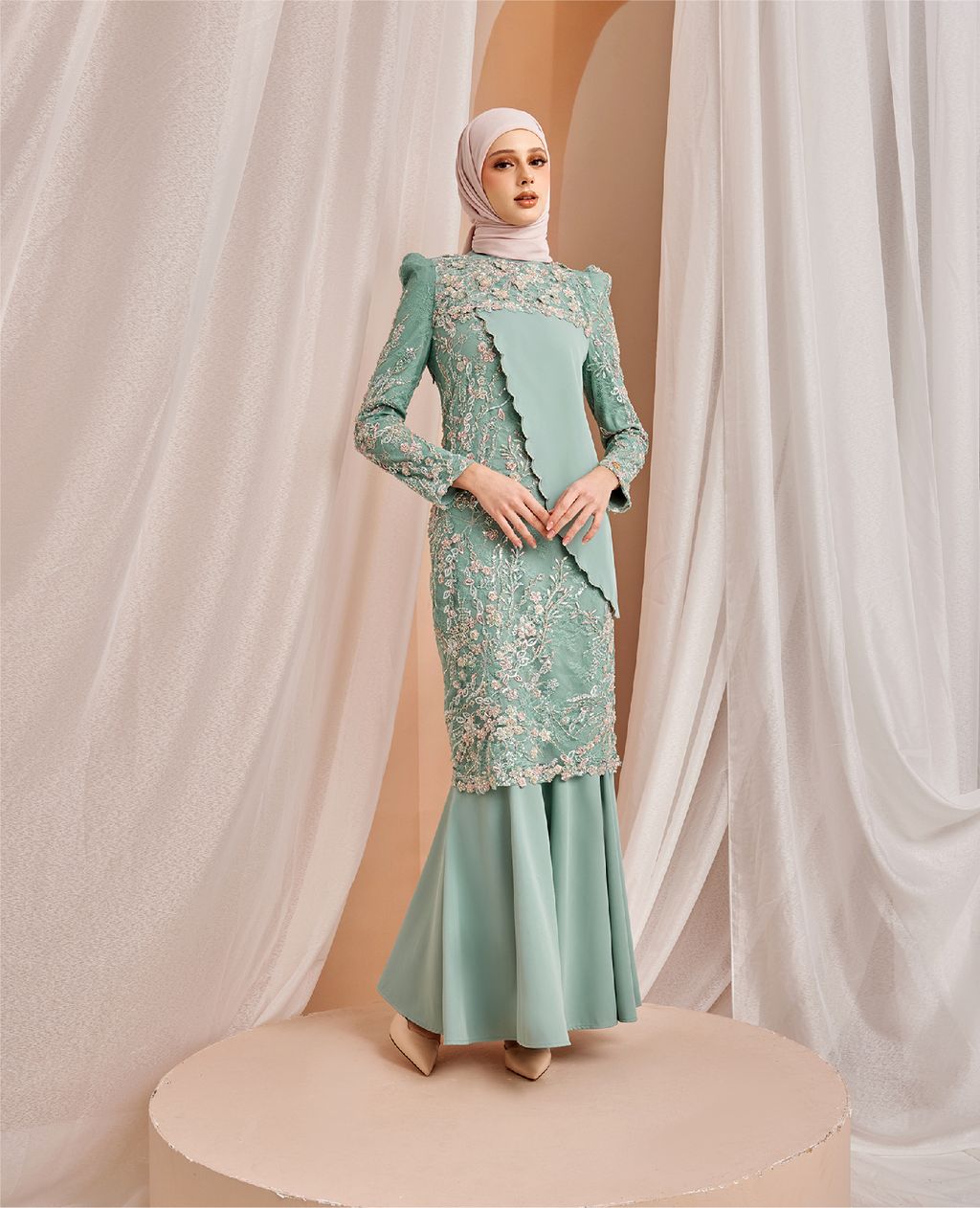 website lilith mini-06