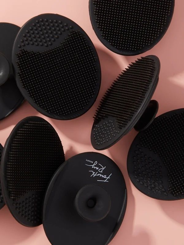 Fourth Ray Beauty - Black Cleansing Pad.jpg