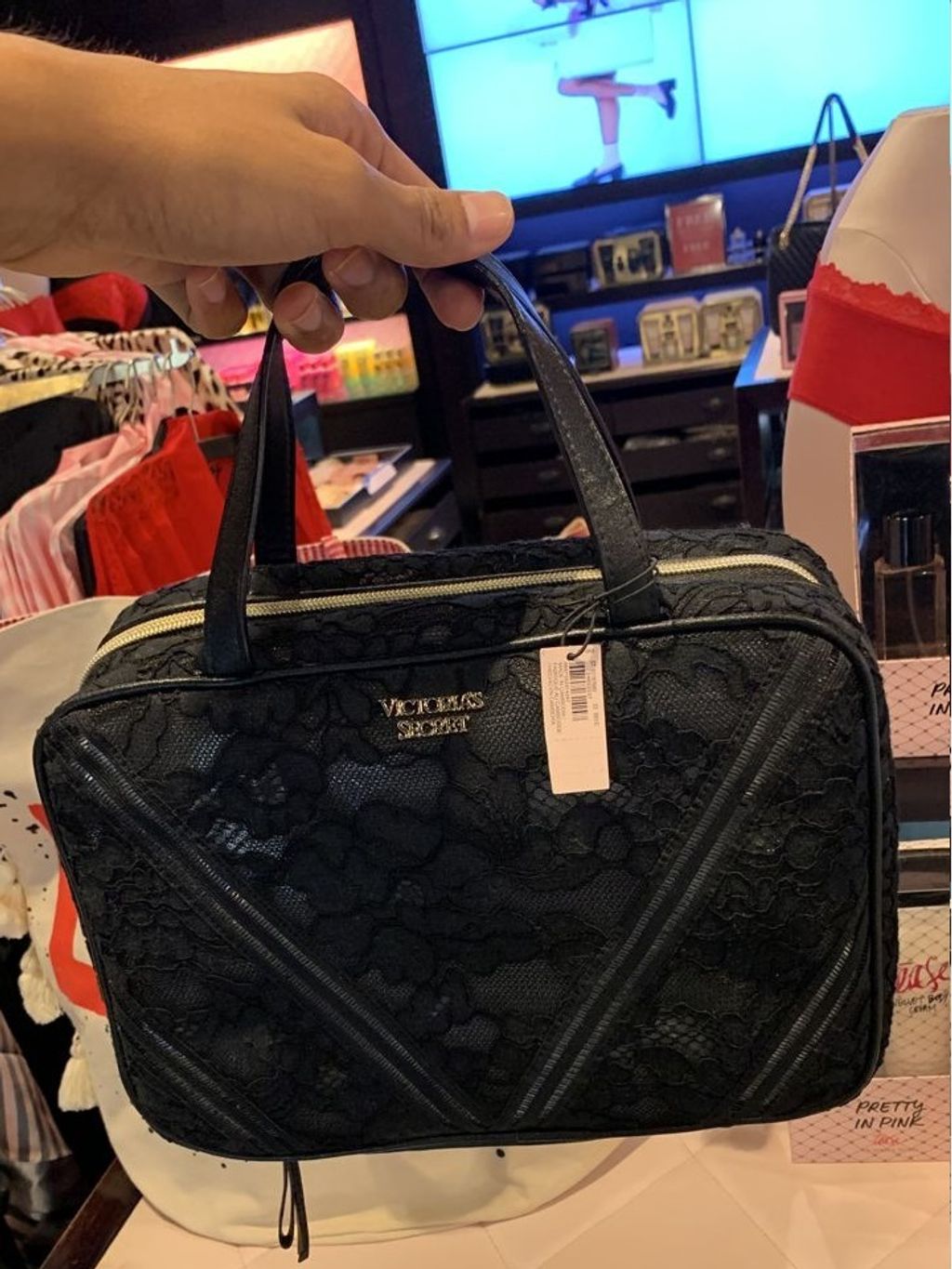 victoria secret jetsetter travel case