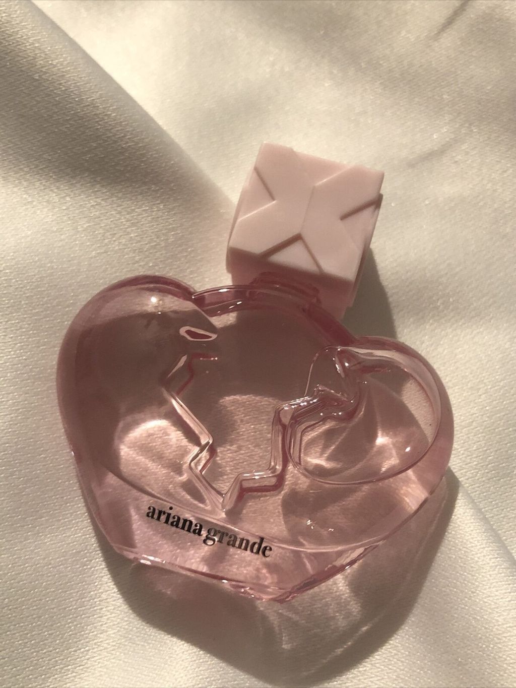 Ariana Grande Thank U Next Eau de Parfum 0.25oz 7.5ml Beautyspot Malaysia s Health Beauty Online Store