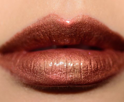huda-beauty_foxy_004_lipswatch