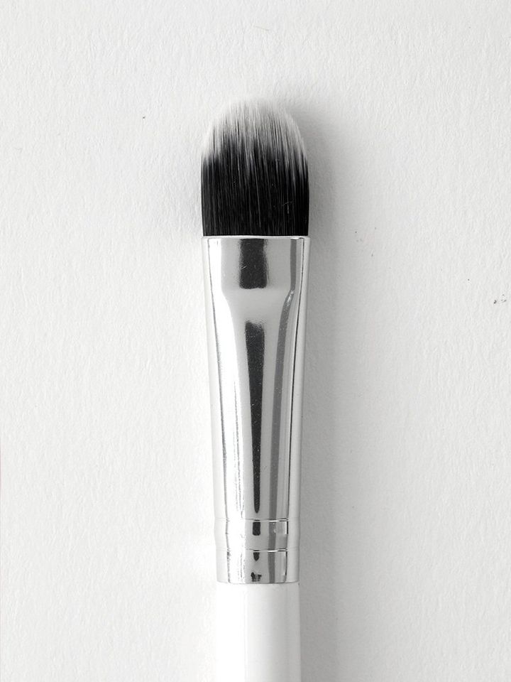 Colourpop MEDIUM SHADER BRUSH.jpg