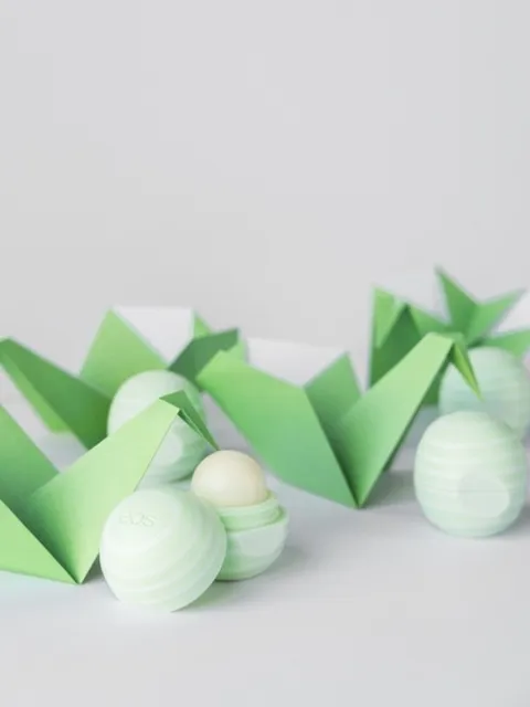 EOS Visibly Soft Smooth Sphere Lip Balm - cucumber Melon.jpg