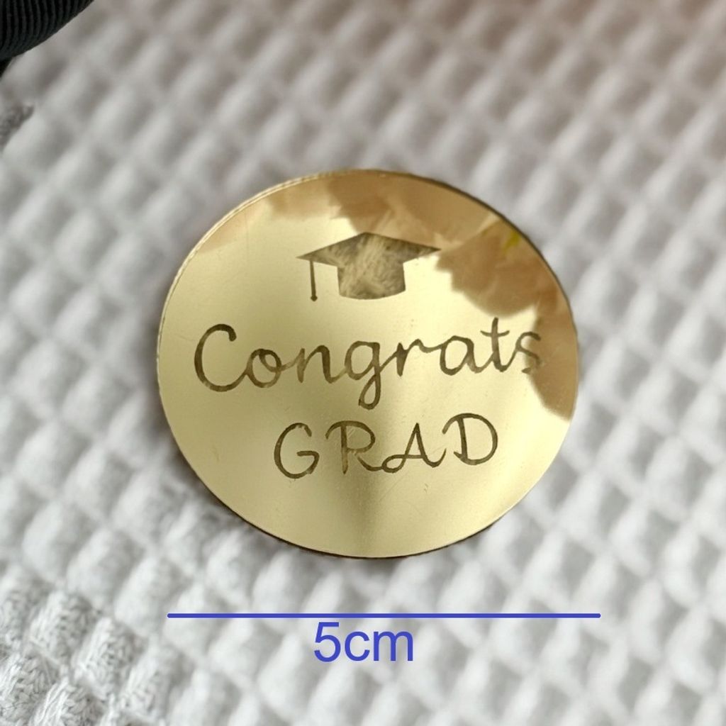 Topper_Graduate Round Grad