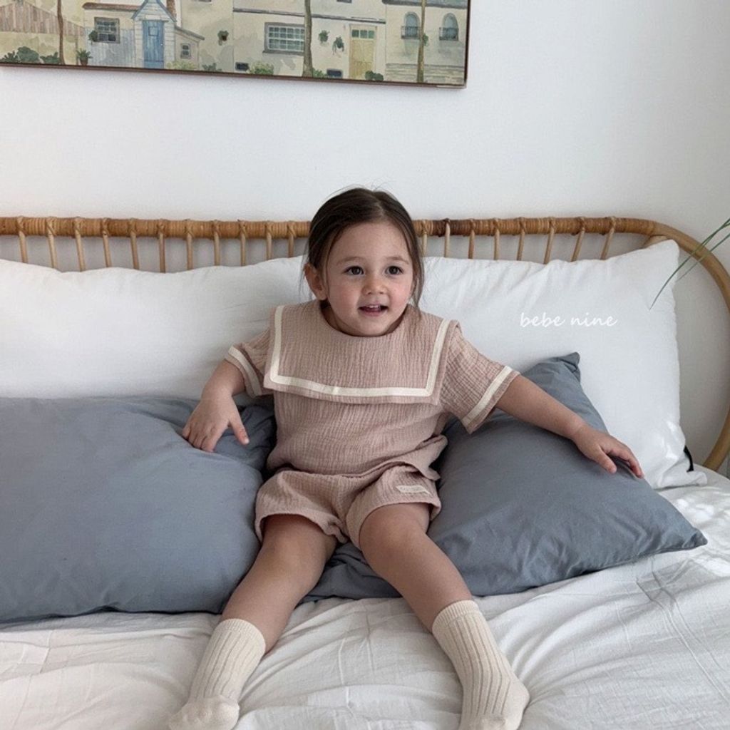 95D51596-24BF-4FEF-B1EB-889B9C3FDDE8