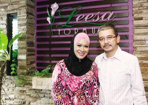 Mona Din & Zulkefli