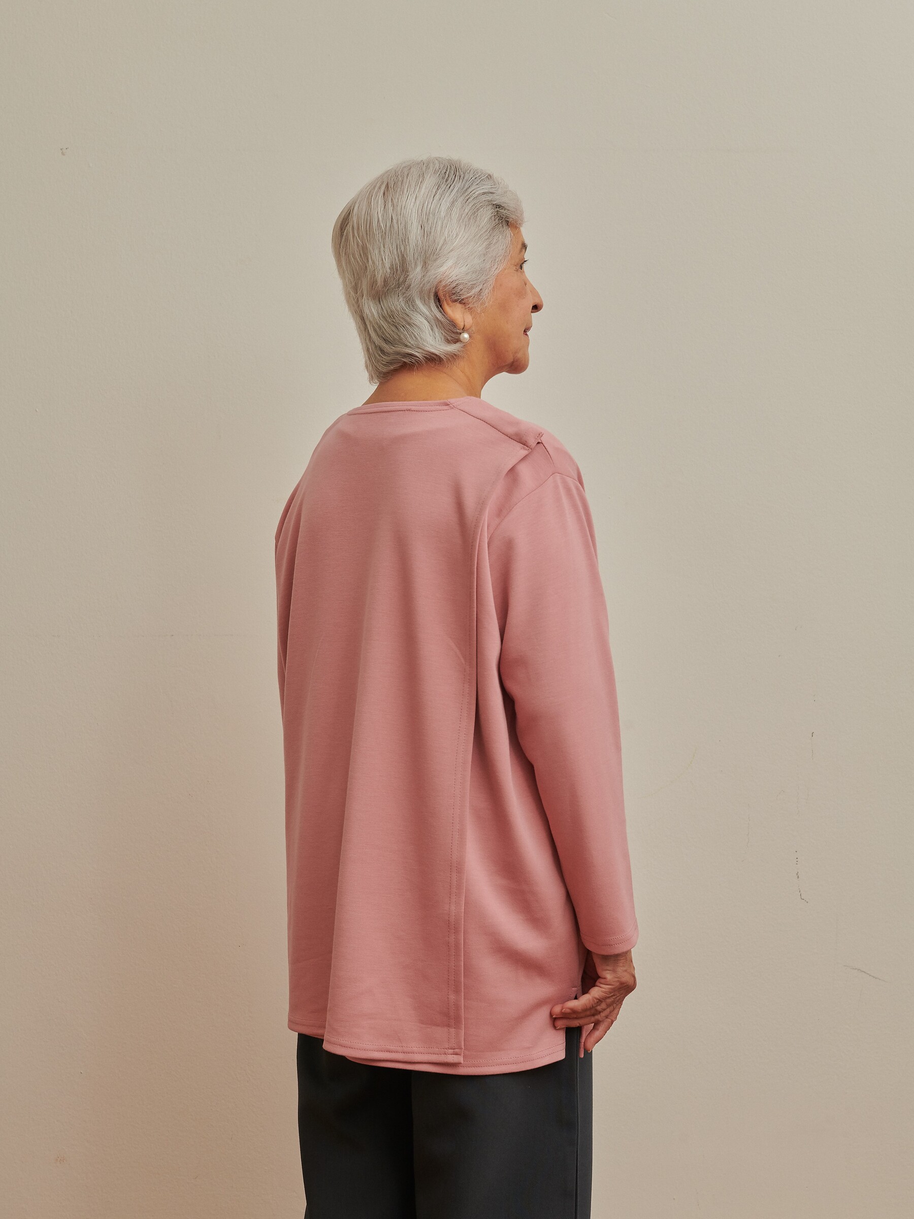 CareSnap Assist Top in Pink 3
