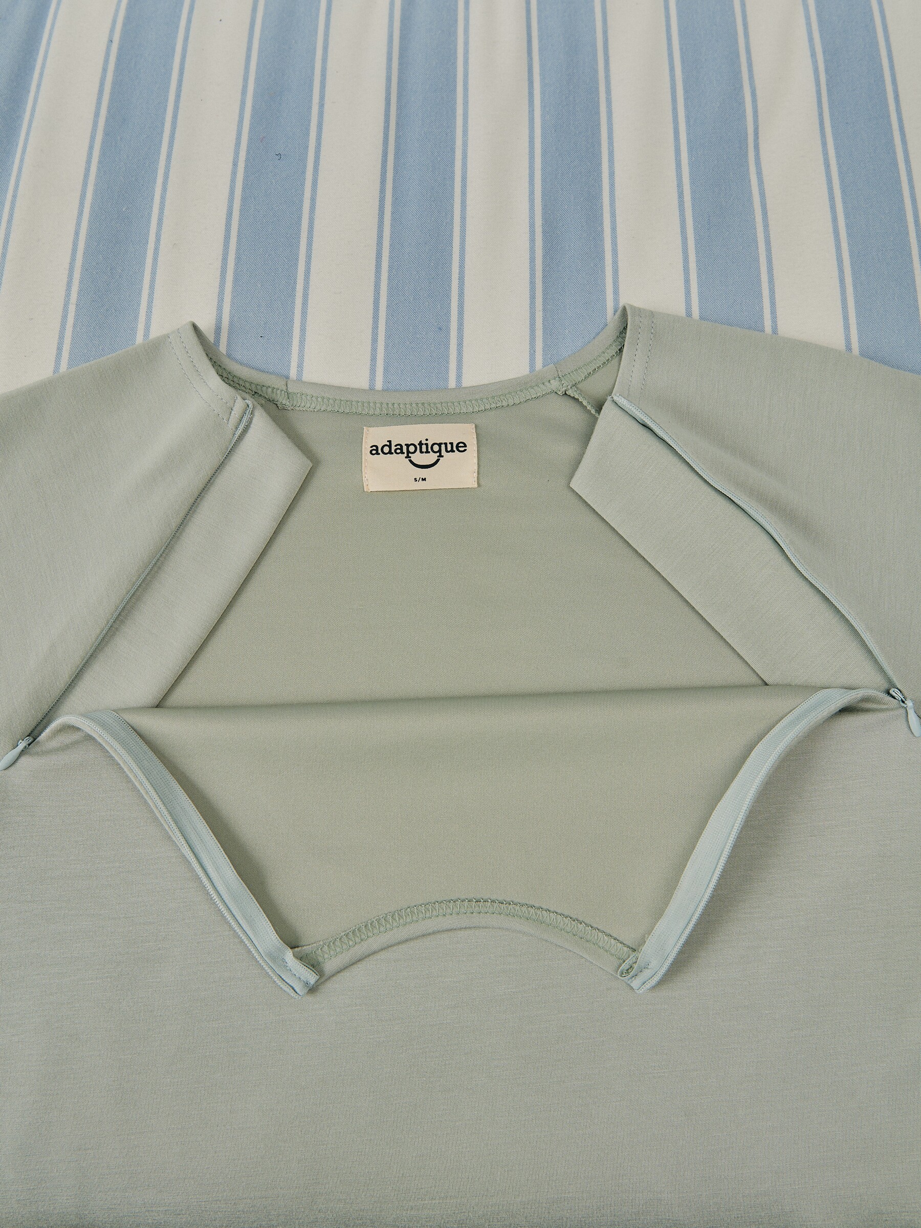 EaseZip Therapy Top in Sage Green 9