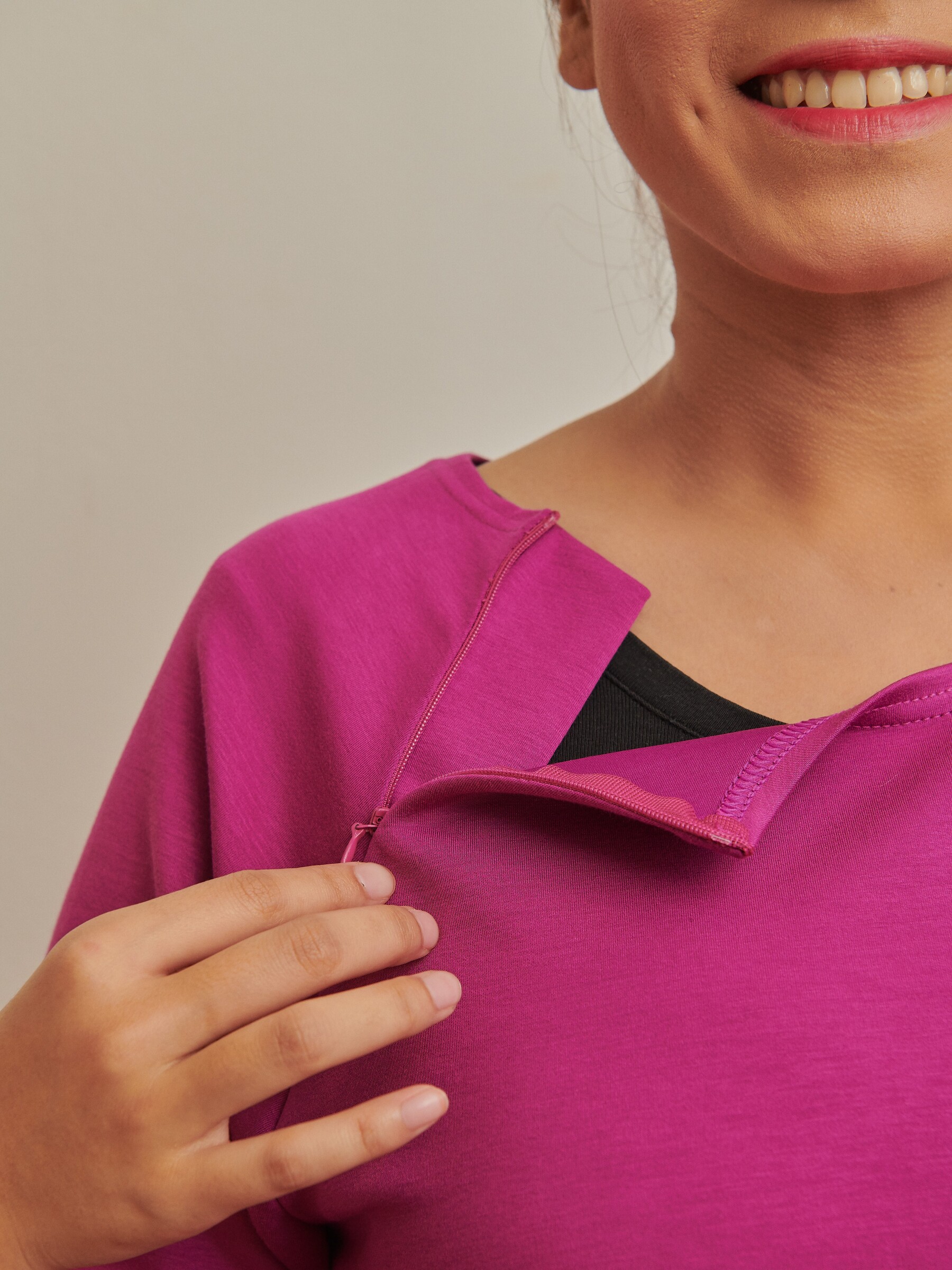 EaseZip Therapy Top in Fuschia 5