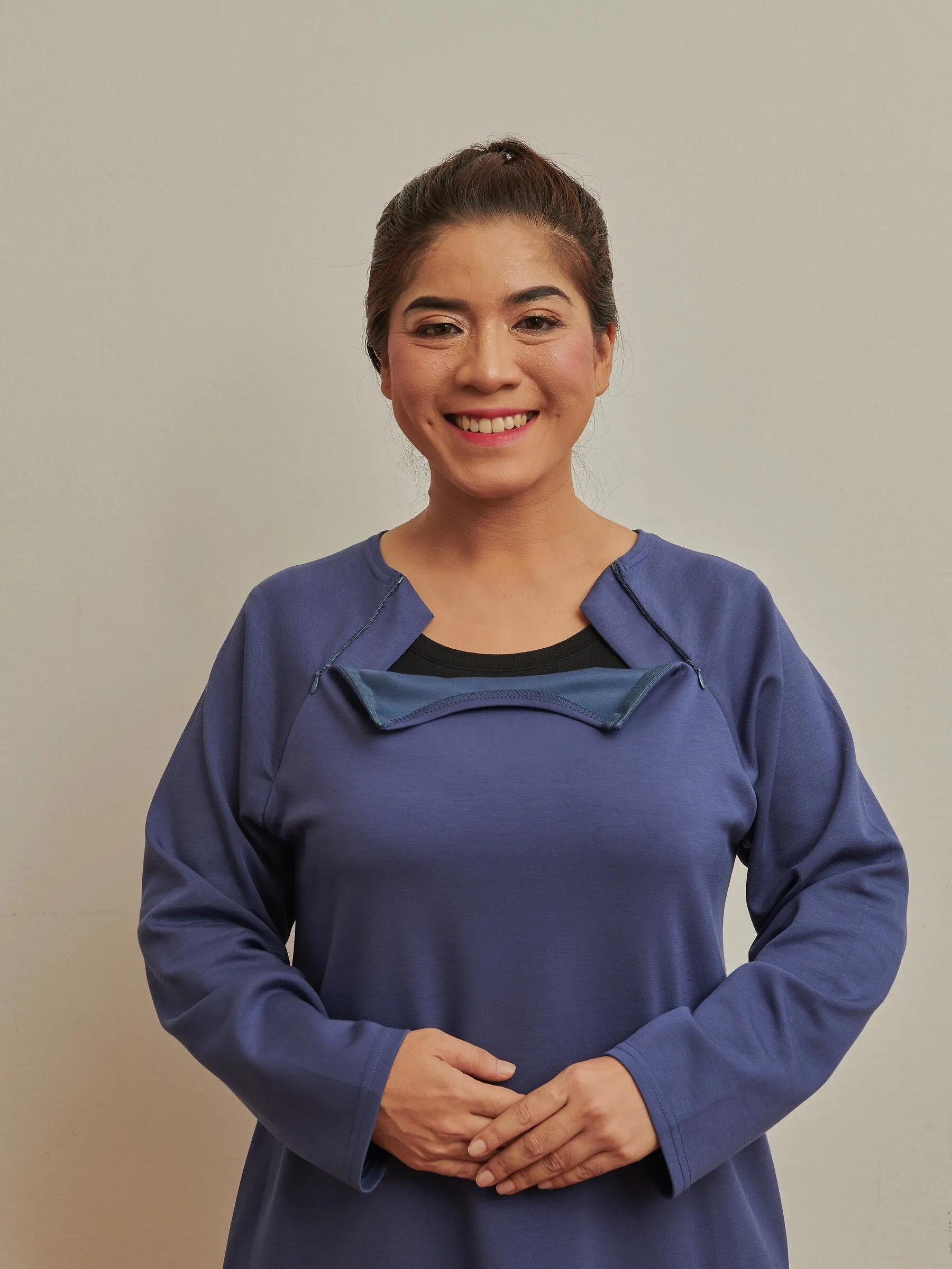 EaseZip Therapy Top in Indigo 6
