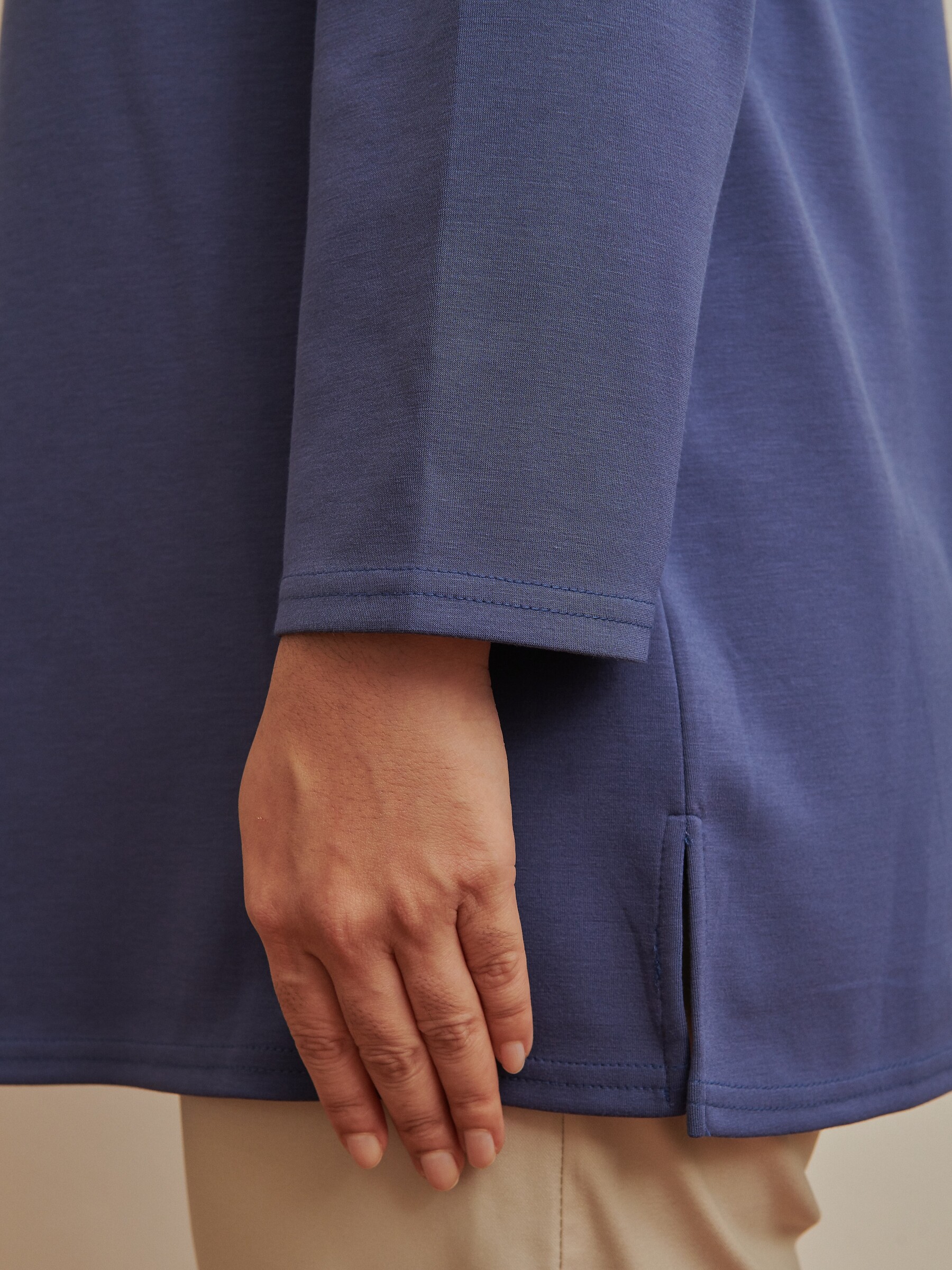 EaseZip Therapy Top in Indigo 7