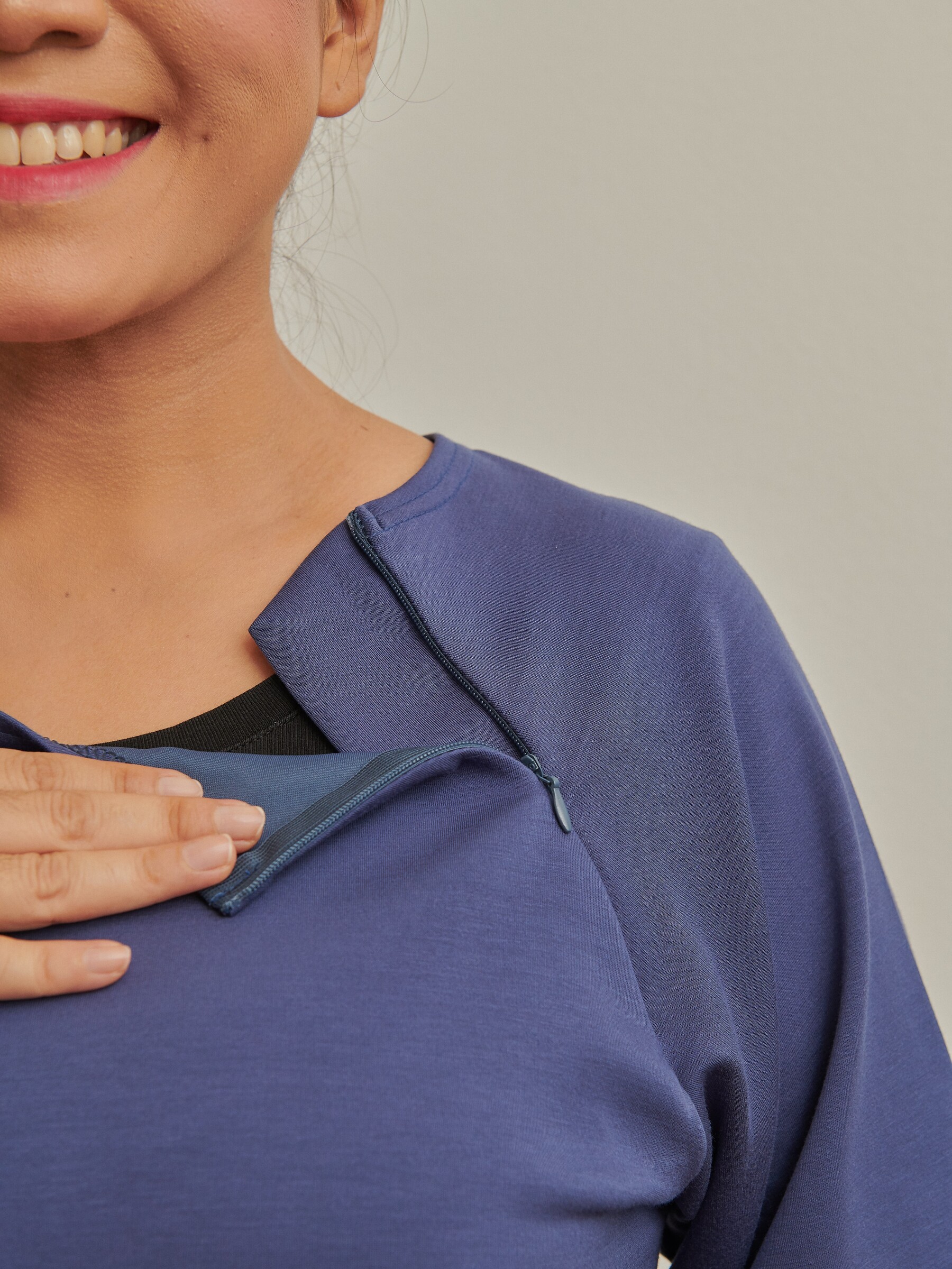 EaseZip Therapy Top in Indigo 4
