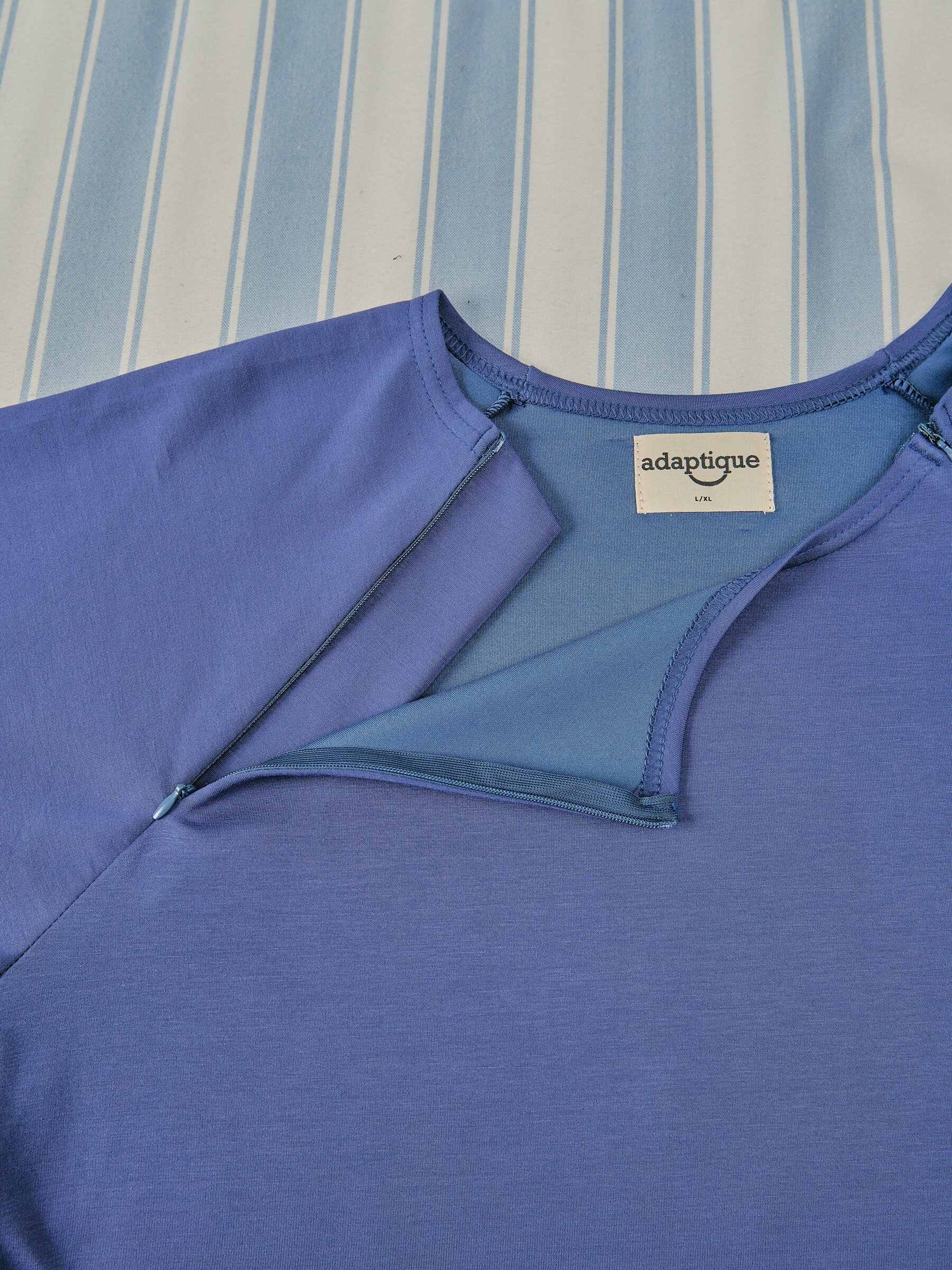 EaseZip Therapy Top in Indigo 8