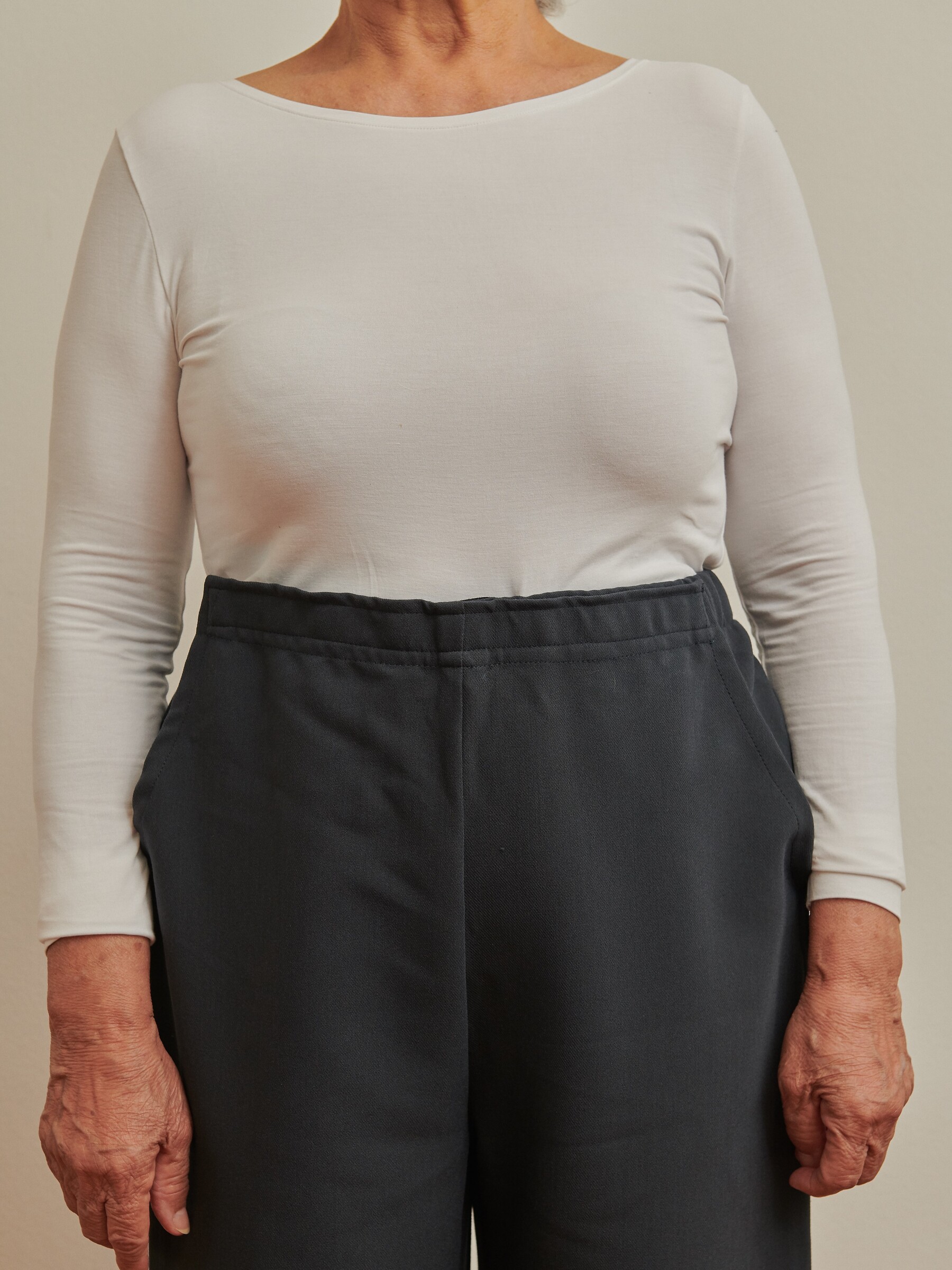 FlexiWear Mobility Pants in Dark Blue (8)