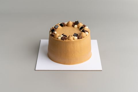 TripleCoffeeCake_WholeCakes_Side_202507
