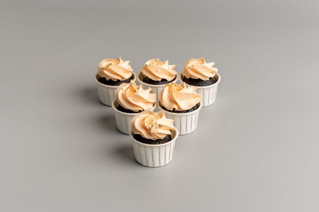 RosetteChocolate_Cupcakes_Side_202507